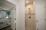 En-Suite Master Bathroom w/ Walk-in Shower